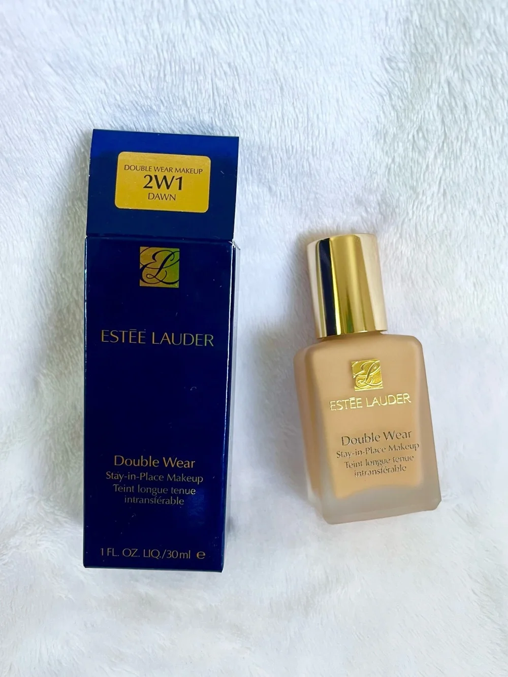 Estée Lauder Double Wear Stay-in-Place Longwear Matte Foundation #2W1 Dawn 30ml